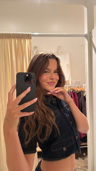 Female 22 looking for a room in Calabasas Main Photo