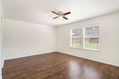 Room for rent 5mins off Meacham Airport Main Photo