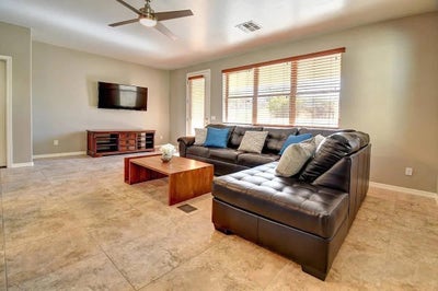 Master Bedroom for Rent - Lease Takeover Main Photo