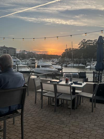 Stunning penthouse condo available Main Photo