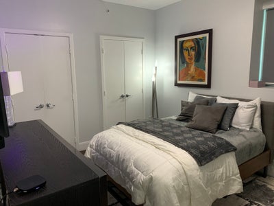 En-suite bedroom in downtown Miami Main Photo