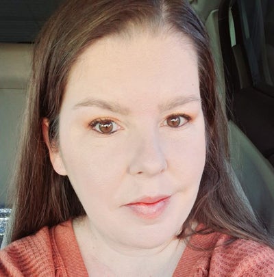 Female 38 looking for a room in Buena Park Main Photo