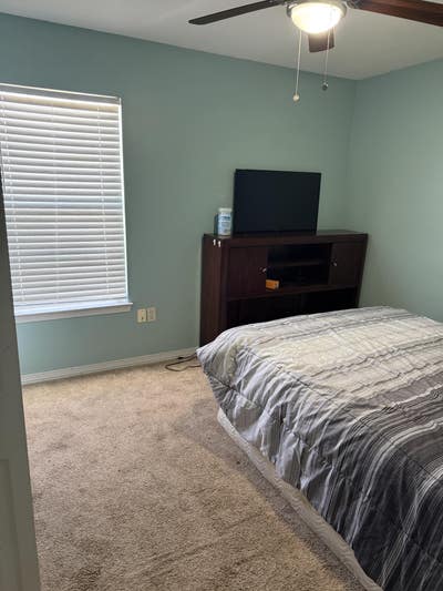 Rooms available near I-10 650 including utilities Main Photo