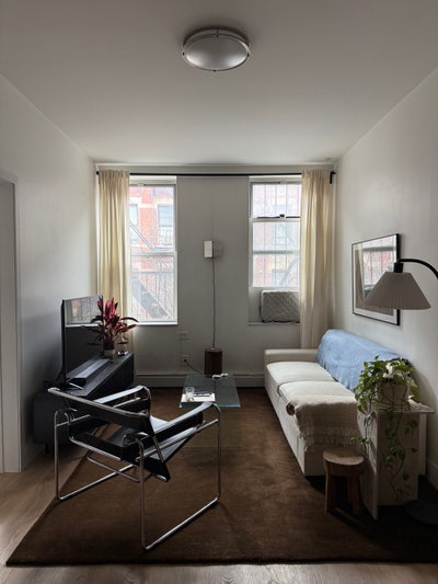 Room Available in LES Main Photo