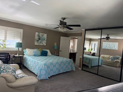 Large furnished room Main Photo