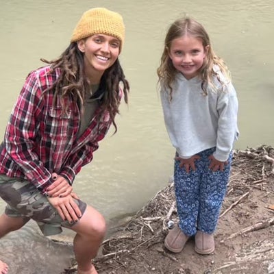 31 year old woman looking for a room in LA Main Photo