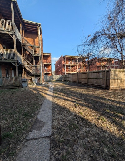 One BR apartment. Move in ready.  Main Photo