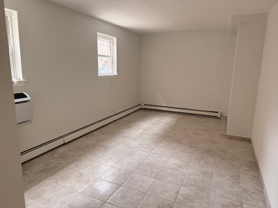 Studio apt_ solo entrance_ beautifulquiet & clean  Main Photo