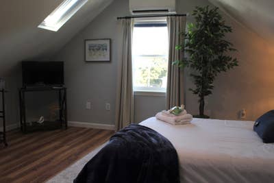 Victorian Warren Home Main Photo