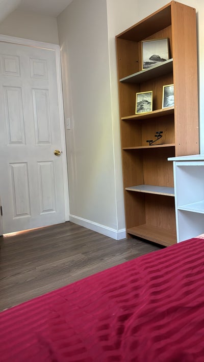 $800 Room @ 89 Linden AveMalden Main Photo