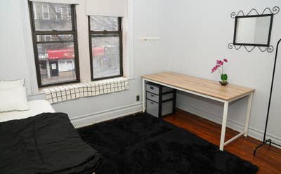 **Private Room in Bensonhurst** Main Photo