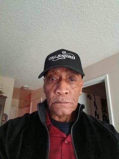 67 year old Male seeks a small or large room Main Photo