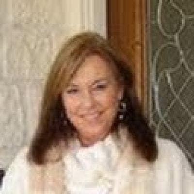 69 year old Female seeks a large room Main Photo