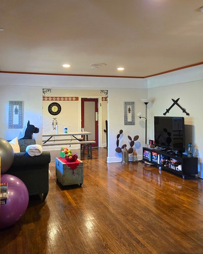 West Los angeles Prime Colving Student Housing Main Photo