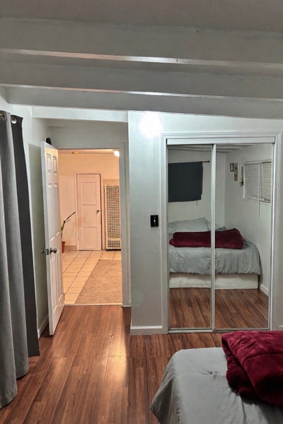 Room for Rent Main Photo