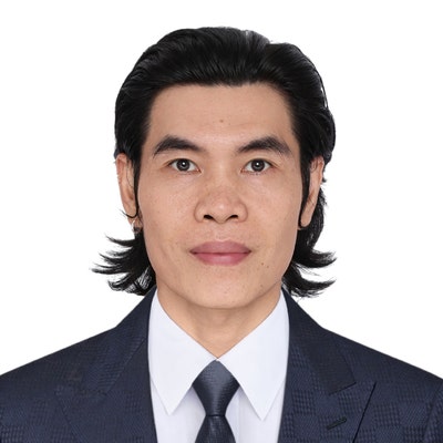 I am a male aged 42. I am looking for a small... Main Photo