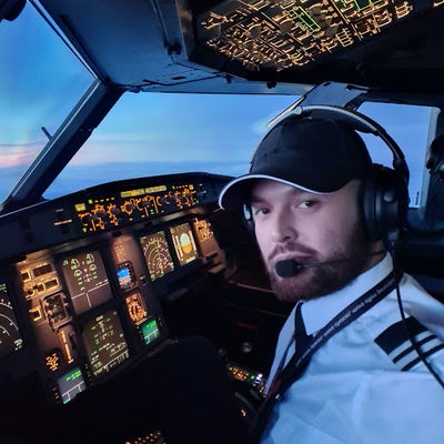 Room wanted in Miami Beach, FL Main Photo