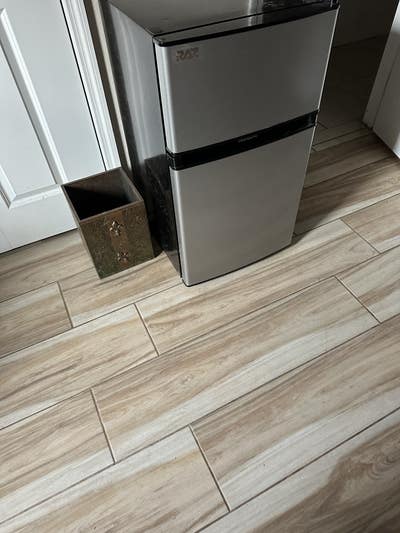 Lovely large room to rent Main Photo