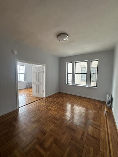 Harlem Apartment Room Available Access to 1/A/B/CD Main Photo