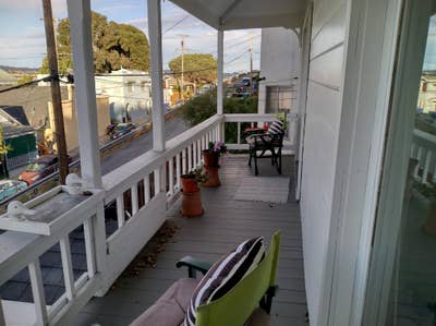 Charming Room for Rent in Quiet Area Main Photo