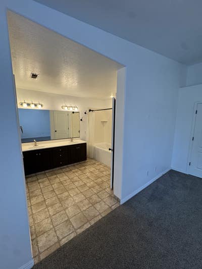 Master Bedroom Main Photo