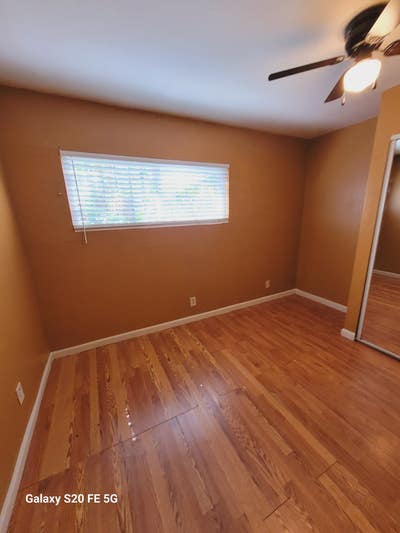 Room for rent  Main Photo