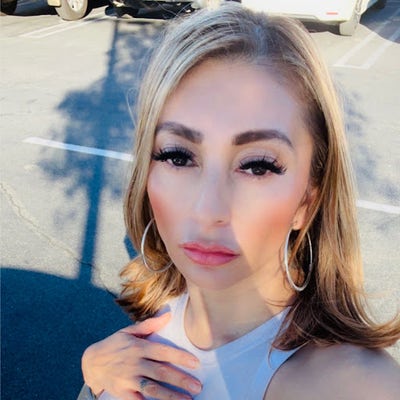 Responsible woman looking for Los Angeles room Main Photo