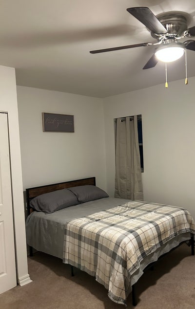 $300wk/$1150mo, Private Room w/Balcony, WiFi Main Photo