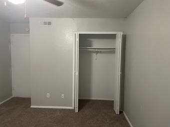 12x11 Room for rent Main Photo