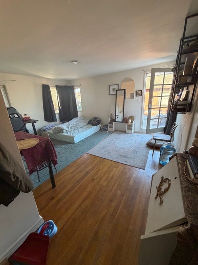 Room for rent Pets allowed  Main Photo