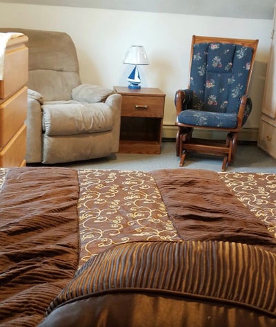 Room for rent in Onset Main Photo