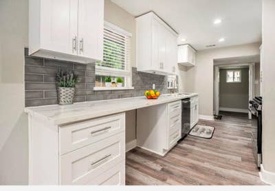 Newlyrenovated & homey 1 Bedroom Home.   Main Photo