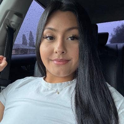 26 year old female looking for room in LB Main Photo