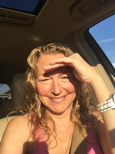 I am a professional female aged 51. I am look... Main Photo