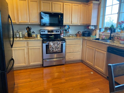 Room for Rent Main Photo