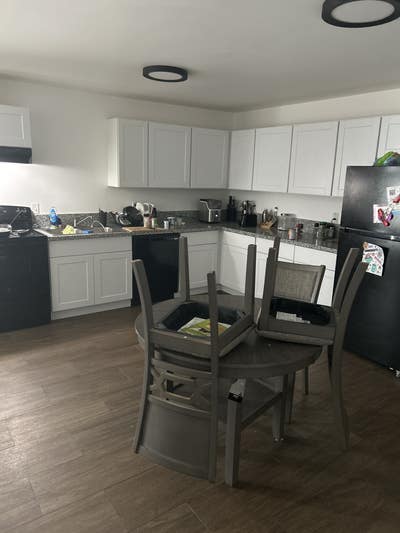 Spacious Private Room + Bathroom | Peaceful Home | Main Photo