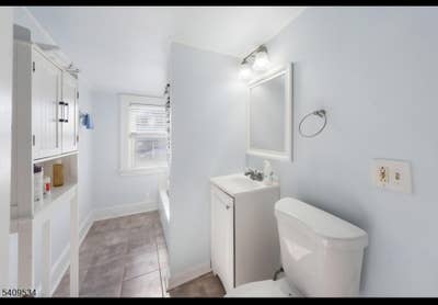 Furnished bedroom shared bathroom  Main Photo