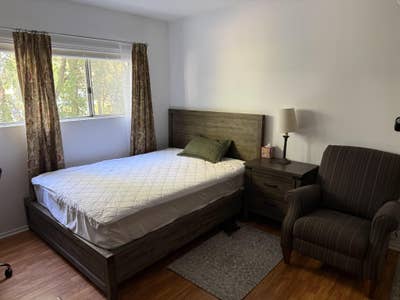 Furnished bedroom in Sherman Oaks Main Photo