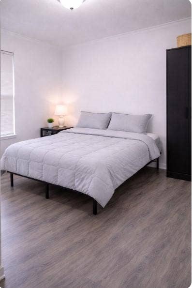 Modern Decatur Home | Clean, Quiet & Respectful Pa Main Photo