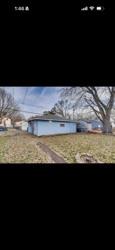 Looking for roommate to split house!  Main Photo