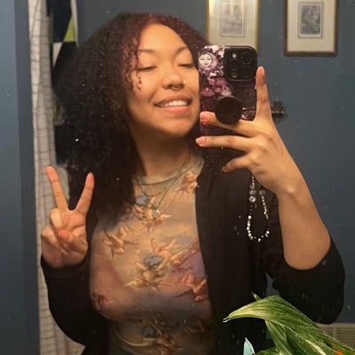 Looking for roommates or spare room Main Photo