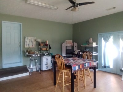 Large studio for rent immediately  Main Photo