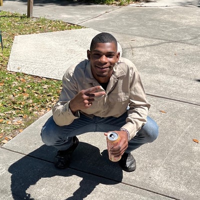 Room wanted in Tampa, Hillsborough County, FL Main Photo