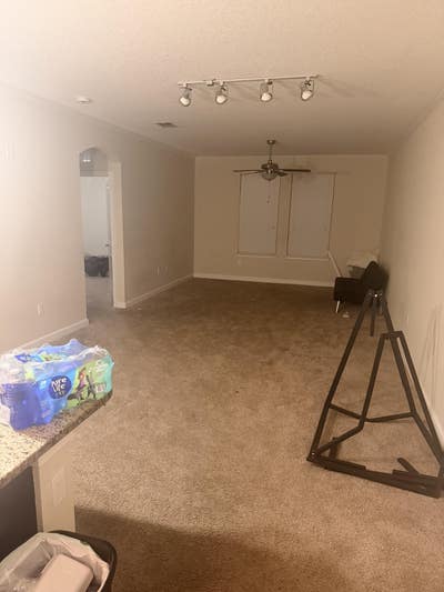 Cozy Living Room Space Available, Join 2 Roomates Main Photo