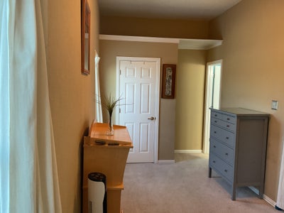 $750/2br furnished room - Bishop Arts  Main Photo