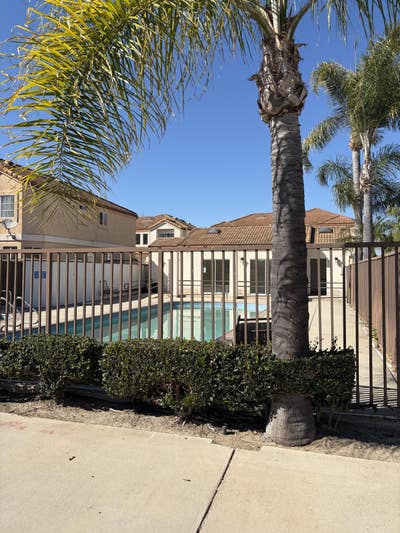 Nice room in Gated Community  Main Photo