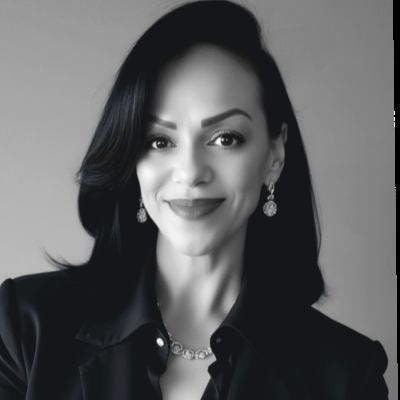 Hi, I work full time as a store manager in So... Main Photo