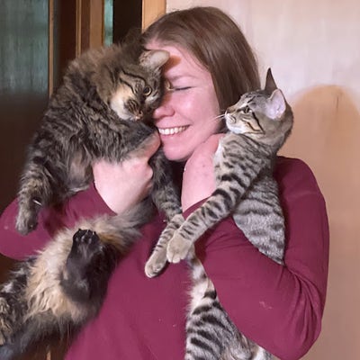 Couple seeks large room Main Photo