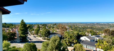 Oceanview rental- room and bath Main Photo