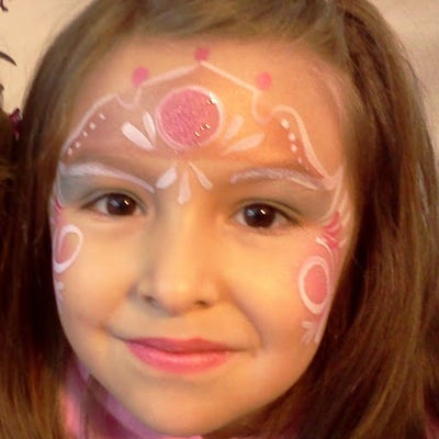 19 year old student needs Sunland room now Main Photo